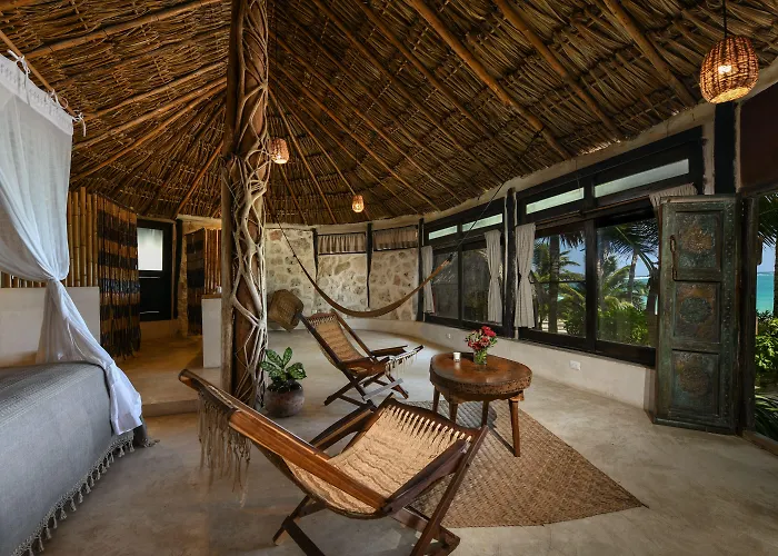 Hotel Diamante K - Inside National Park